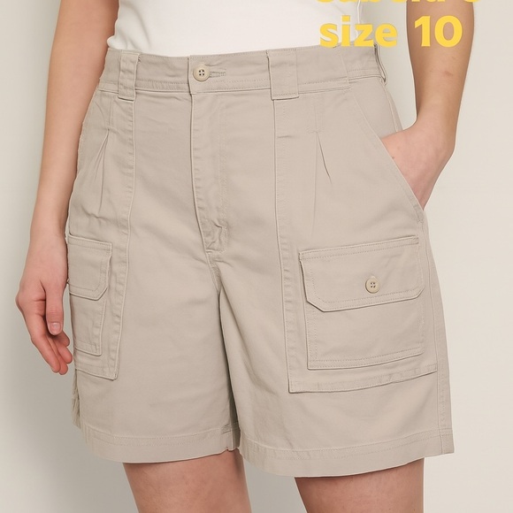 EUC CABELAS Women Khaki Cargo Shorts Size 10 (F2) - Picture 1 of 9